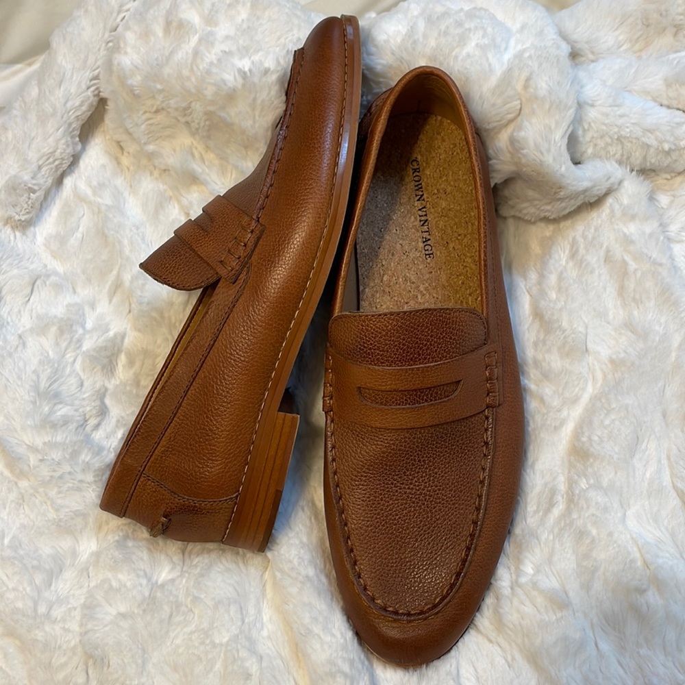 Men’s brown leather dress shoes. Size 10.5